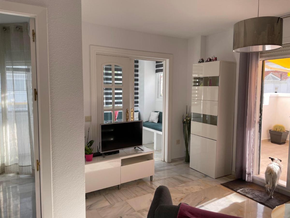 Apartamento En Torremolinos Con Piscina Exteriör bild