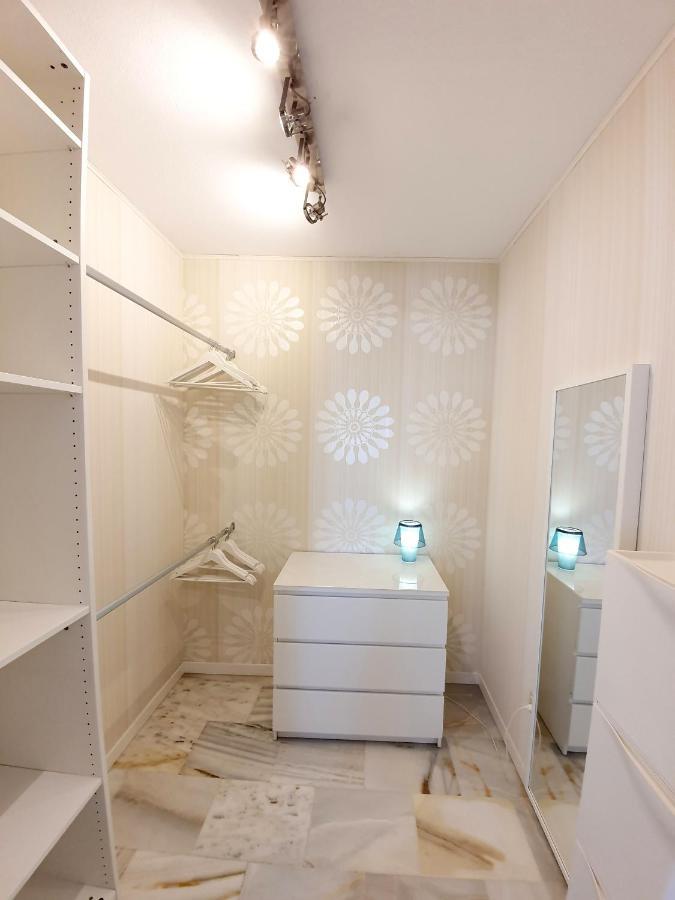 Apartamento En Torremolinos Con Piscina Exteriör bild