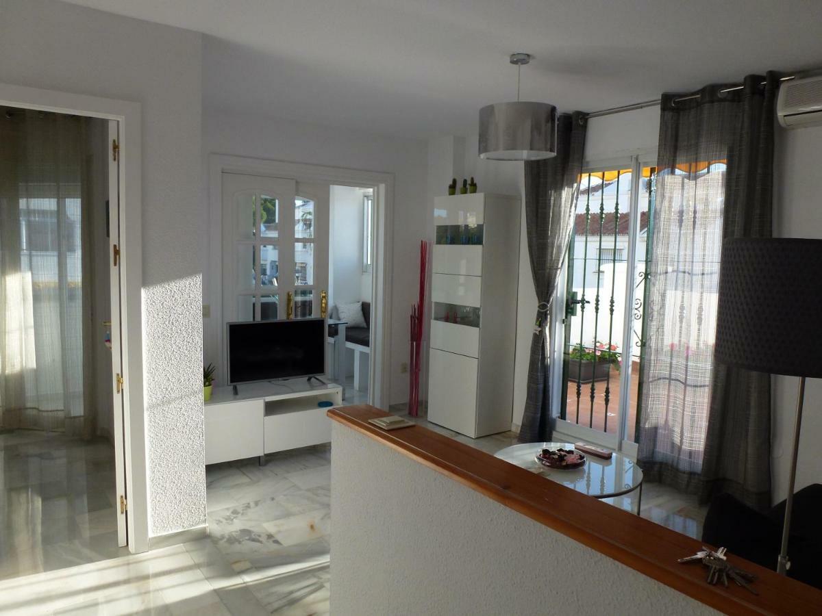 Apartamento En Torremolinos Con Piscina Exteriör bild